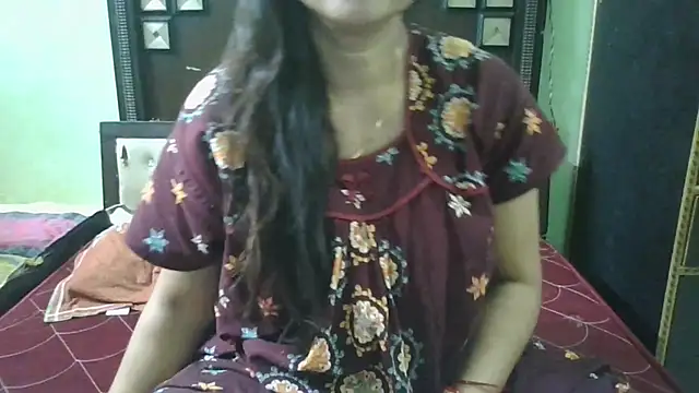 couplesuni online show from October 3, 2025, 11:45 am