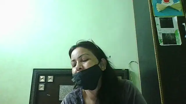 Snapshot of couplesuni chatting on February 23, 2026, 4:03 am couplesuni online show from February 23, 2026, 4:03 am