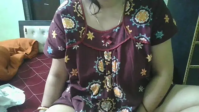 couplesuni online show from October 4, 2025, 9:22 am