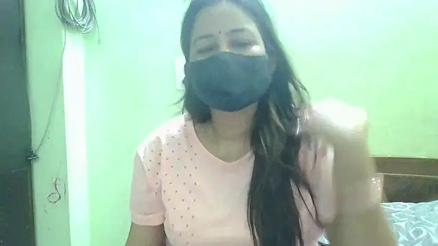 couplesuni online show from March 12, 2025, 11:21 am