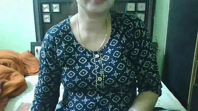 couplesuni online show from September 30, 2025, 10:21 am