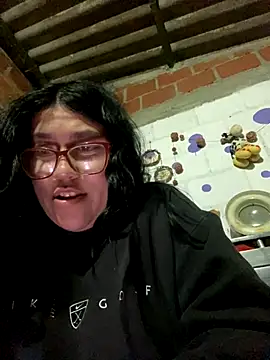 Snapshot of dafne19_ chatting on November 17, 2025, 5:33 am dafne19 online show from November 17, 2025, 5:33 am