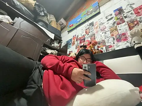 dafne19  online show from March 5, 2026, 3:36 am