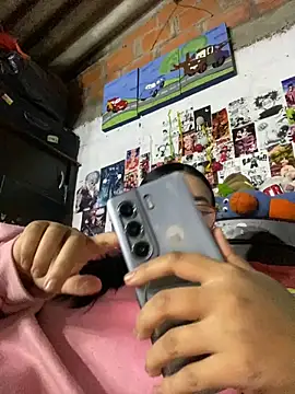 Snapshot of dafne19_ chatting on October 25, 2025, 5:17 am dafne19 online show from October 25, 2025, 5:17 am