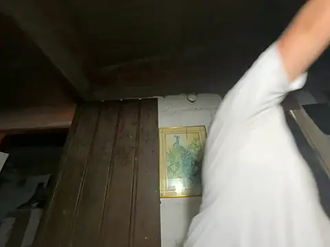 dafne19  online show from March 16, 2026, 5:44 am