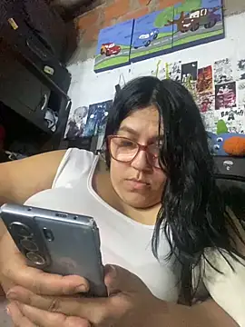 Snapshot of dafne19_ chatting on November 20, 2025, 4:13 am dafne19 online show from November 20, 2025, 4:13 am