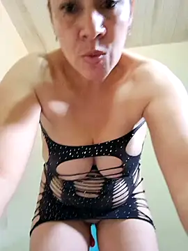 Snapshot of Zaralu_ chatting on October 27, 2025, 7:26 pm Zaralu online show from October 27, 2025, 7:26 pm