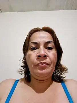 Snapshot of Zaralu_ chatting on November 22, 2025, 12:26 pm Zaralu online show from November 22, 2025, 12:26 pm