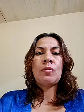 Snapshot of Zaralu_ chatting on November 3, 2025, 12:20 pm Zaralu online show from November 3, 2025, 12:20 pm