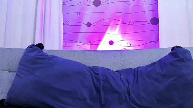 Snapshot of LukaCastillo chatting on March 11, 2025, 8:08 am LukaCastillo online show from March 11, 2025, 8:08 am