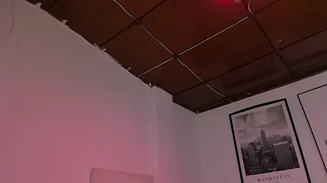 Snapshot of Alaia_Cute chatting on February 2, 2026, 3:27 am Alaia Cute online show from February 2, 2026, 3:27 am