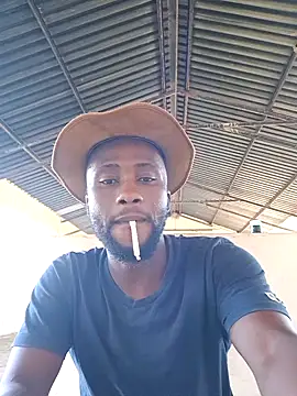 Snapshot of bull_Giant chatting on February 8, 2025, 3:53 pm bull Giant online show from February 8, 2025, 3:53 pm