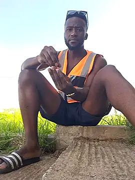 Snapshot of bull_Giant chatting on February 12, 2025, 1:27 pm bull Giant online show from February 12, 2025, 1:27 pm