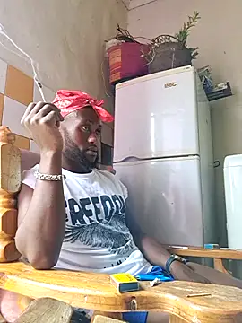 Snapshot of bull_Giant chatting on March 3, 2025, 11:55 am bull Giant online show from March 3, 2025, 11:55 am