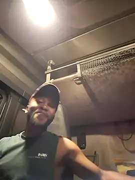 Snapshot of bull_Giant chatting on September 19, 2025, 11:09 pm bull Giant online show from September 19, 2025, 11:09 pm