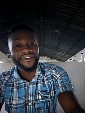 Snapshot of bull_Giant chatting on February 7, 2025, 4:56 pm bull Giant online show from February 7, 2025, 4:56 pm