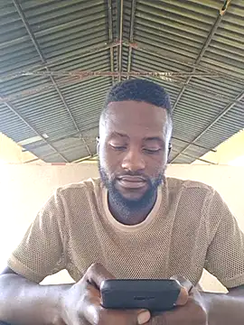 Snapshot of bull_Giant chatting on March 9, 2025, 2:43 pm bull Giant online show from March 9, 2025, 2:43 pm