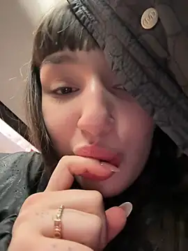 Sophie Avory online show from January 24, 2025, 1:14 pm