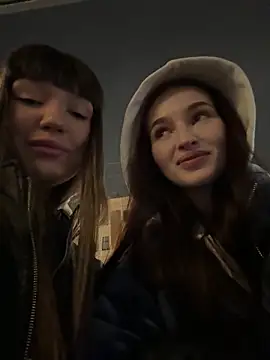 Snapshot of Sophie_Avory chatting on November 17, 2025, 3:49 pm Sophie Avory online show from November 17, 2025, 3:49 pm