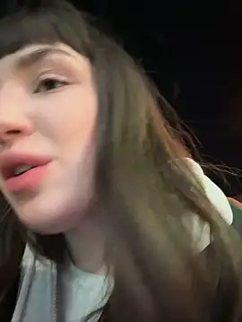 Sophie Avory online show from February 4, 2025, 5:55 pm