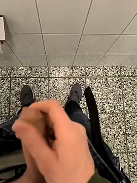 geilehecke1 online show from March 18, 2025, 9:23 am