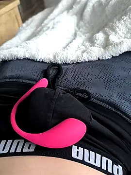 geilehecke1 online show from February 25, 2025, 8:36 am