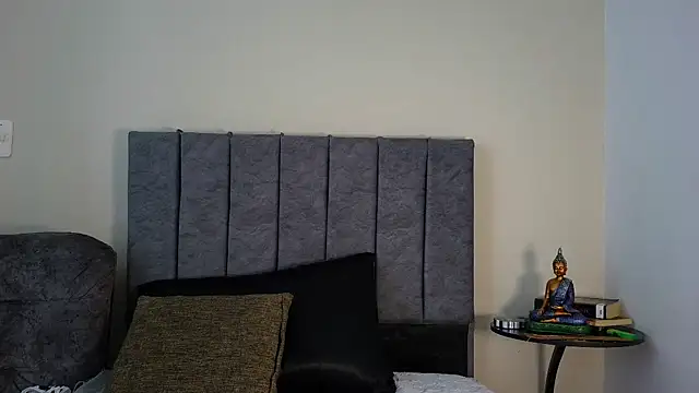 Snapshot of GabrielaMK chatting on October 22, 2025, 11:53 am GabrielaMK online show from October 22, 2025, 11:53 am