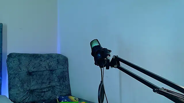 Snapshot of GabrielaMK chatting on November 10, 2025, 11:48 am GabrielaMK online show from November 10, 2025, 11:48 am