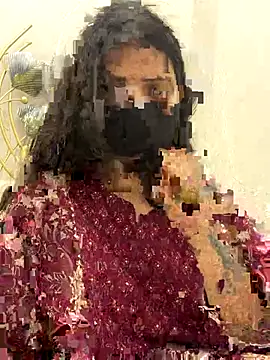 Snapshot of MaYaa__11 chatting on December 5, 2025, 7:29 am MaYaa 11 online show from December 5, 2025, 7:29 am