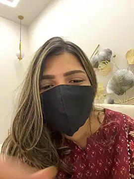 Snapshot of MaYaa__11 chatting on February 10, 2026, 6:56 am MaYaa 11 online show from February 10, 2026, 6:56 am