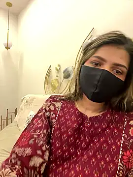 Snapshot of MaYaa__11 chatting on January 11, 2026, 7:59 am MaYaa 11 online show from January 11, 2026, 7:59 am