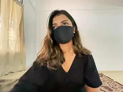 Snapshot of MaYaa__11 chatting on December 24, 2024, 3:27 am MaYaa 11 online show from December 24, 2024, 3:27 am