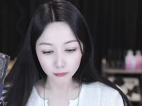 Nuyoah-77 online show from March 28, 2026, 1:56 pm