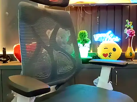 GoldnessAishu online show from March 22, 2025, 5:41 pm