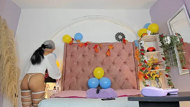 LadyAvalon online show from September 26, 2025, 6:04 pm