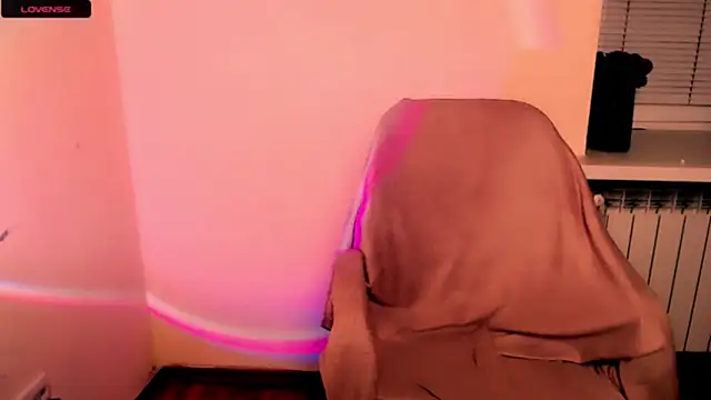 Snapshot of Felliciya chatting on November 15, 2025, 10:19 am Felliciya online show from November 15, 2025, 10:19 am