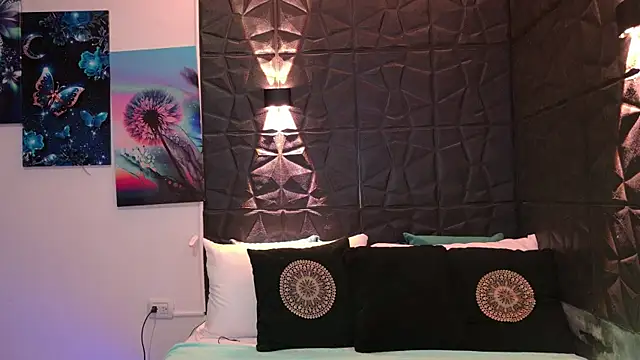 graceymilf666 online show from October 24, 2025, 11:31 am