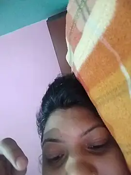 Hotty-Divya online show from May 26, 2026, 3:04 am