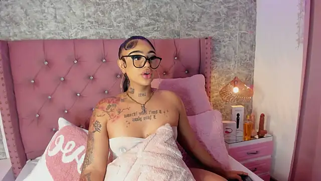 Snapshot of Mia_Jansen chatting on February 21, 2026, 1:57 pm Mia Jansen online show from February 21, 2026, 1:57 pm