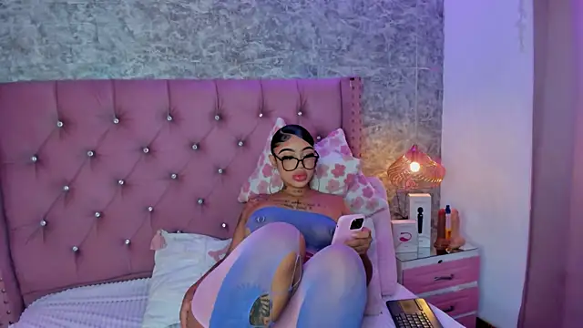 Snapshot of Mia_Jansen chatting on January 13, 2026, 1:59 pm Mia Jansen online show from January 13, 2026, 1:59 pm