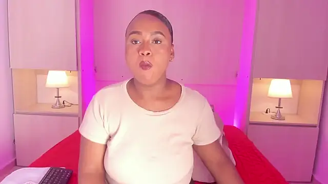 Snapshot of EmilyyStuart chatting on March 1, 2026, 4:01 am EmilyyStuart online show from March 1, 2026, 4:01 am