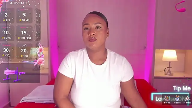 Snapshot of EmilyyStuart chatting on February 22, 2026, 4:04 am EmilyyStuart online show from February 22, 2026, 4:04 am