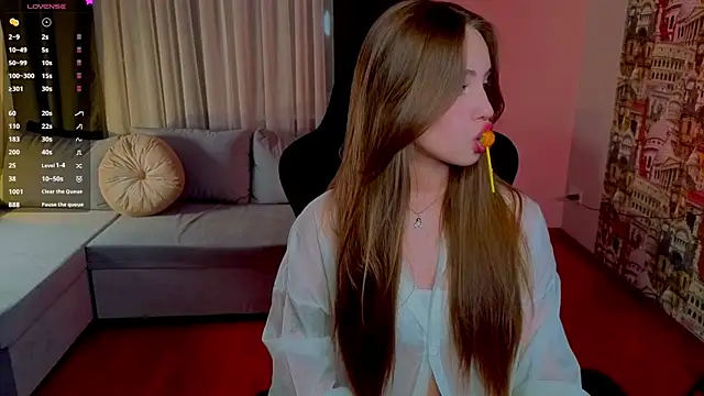 Snapshot of Alice_loft chatting on April 8, 2026, 6:09 pm Alice loft online show from April 8, 2026, 6:09 pm