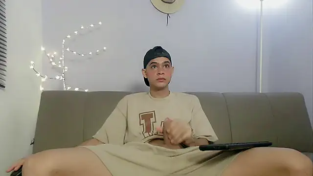 zacariasss  online show from October 22, 2025, 1:32 pm