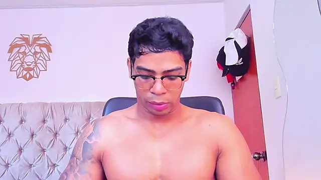 Andrew wolf7 online show from February 4, 2026, 3:40 pm