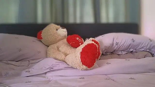 Snapshot of longislandprincess chatting on April 4, 2026, 3:40 pm longislandprincess online show from April 4, 2026, 3:40 pm