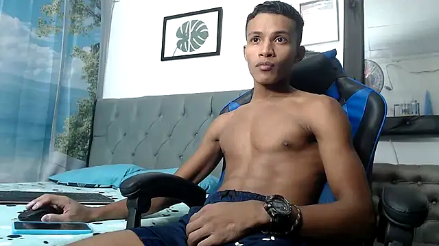 Snapshot of Ryan_Vergon chatting on September 13, 2025, 4:01 am Ryan Vergon online show from September 13, 2025, 4:01 am