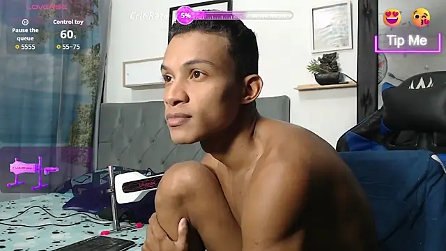 Snapshot of Ryan_Vergon chatting on November 4, 2025, 2:37 am Ryan Vergon online show from November 4, 2025, 2:37 am