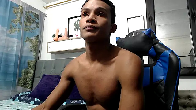 Snapshot of Ryan_Vergon chatting on October 18, 2025, 4:03 am Ryan Vergon online show from October 18, 2025, 4:03 am