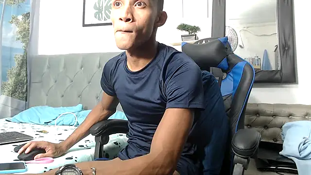 Snapshot of Ryan_Vergon chatting on September 10, 2025, 3:38 am Ryan Vergon online show from September 10, 2025, 3:38 am